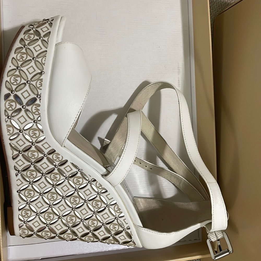 Michael Kors . Size 7 1/2